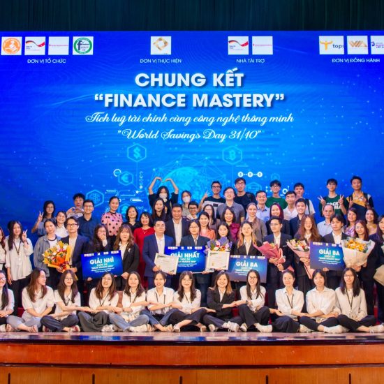 VWA ĐỒNG HÀNH CÙNG HỌC VIỆN NGÂN HÀNG TẠI ĐÊM CHUNG KẾT CUỘC THI SMART FINANCE 2023